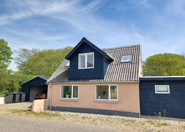 Taebring Holiday Home